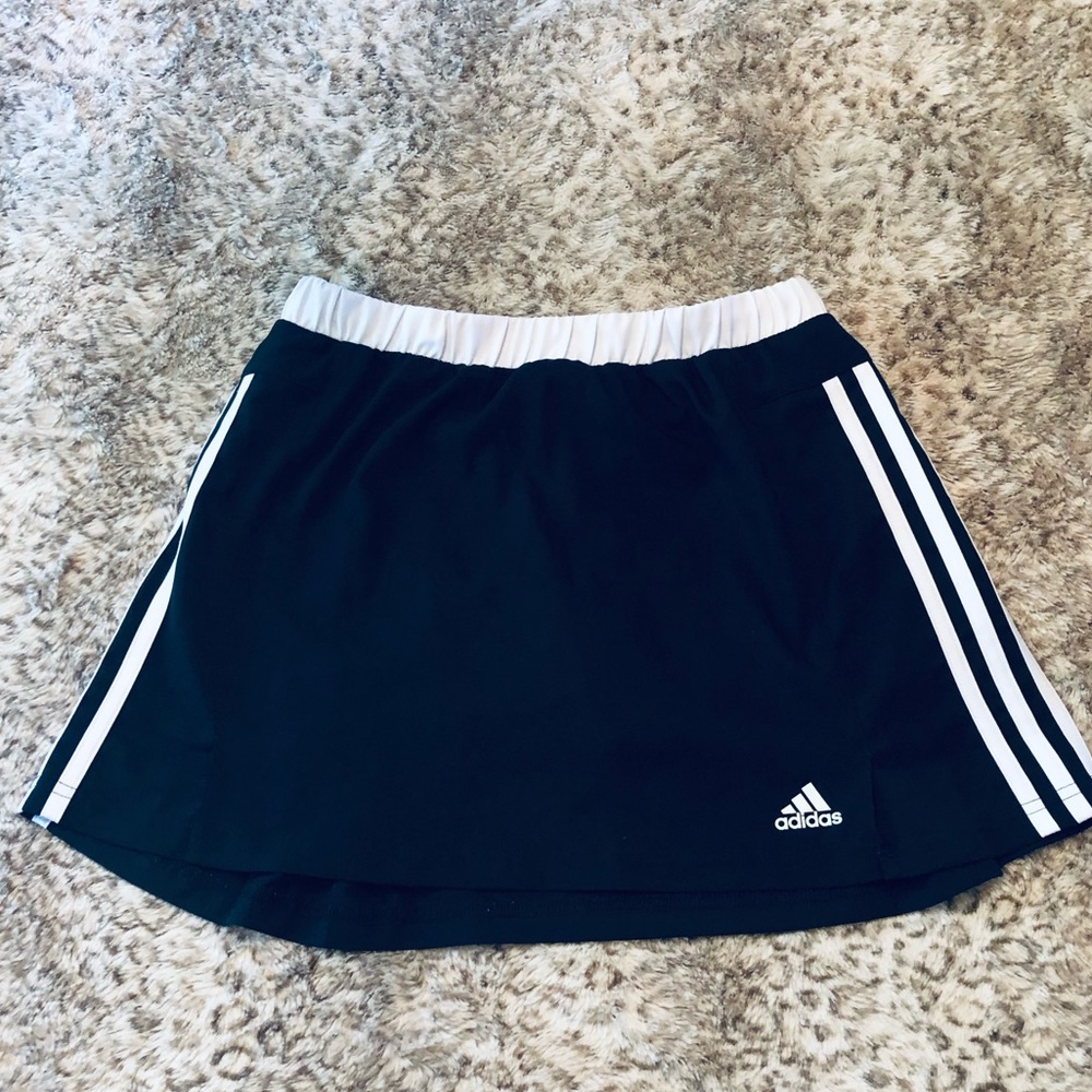 🎾 Adidas Response women’s tennis skirt-size Large